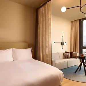 Hotel Adina Geneva